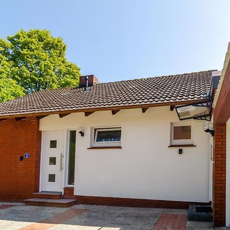 Ferienhaus Sonnenschein - Wohnung 1 Norden Bagian luar foto