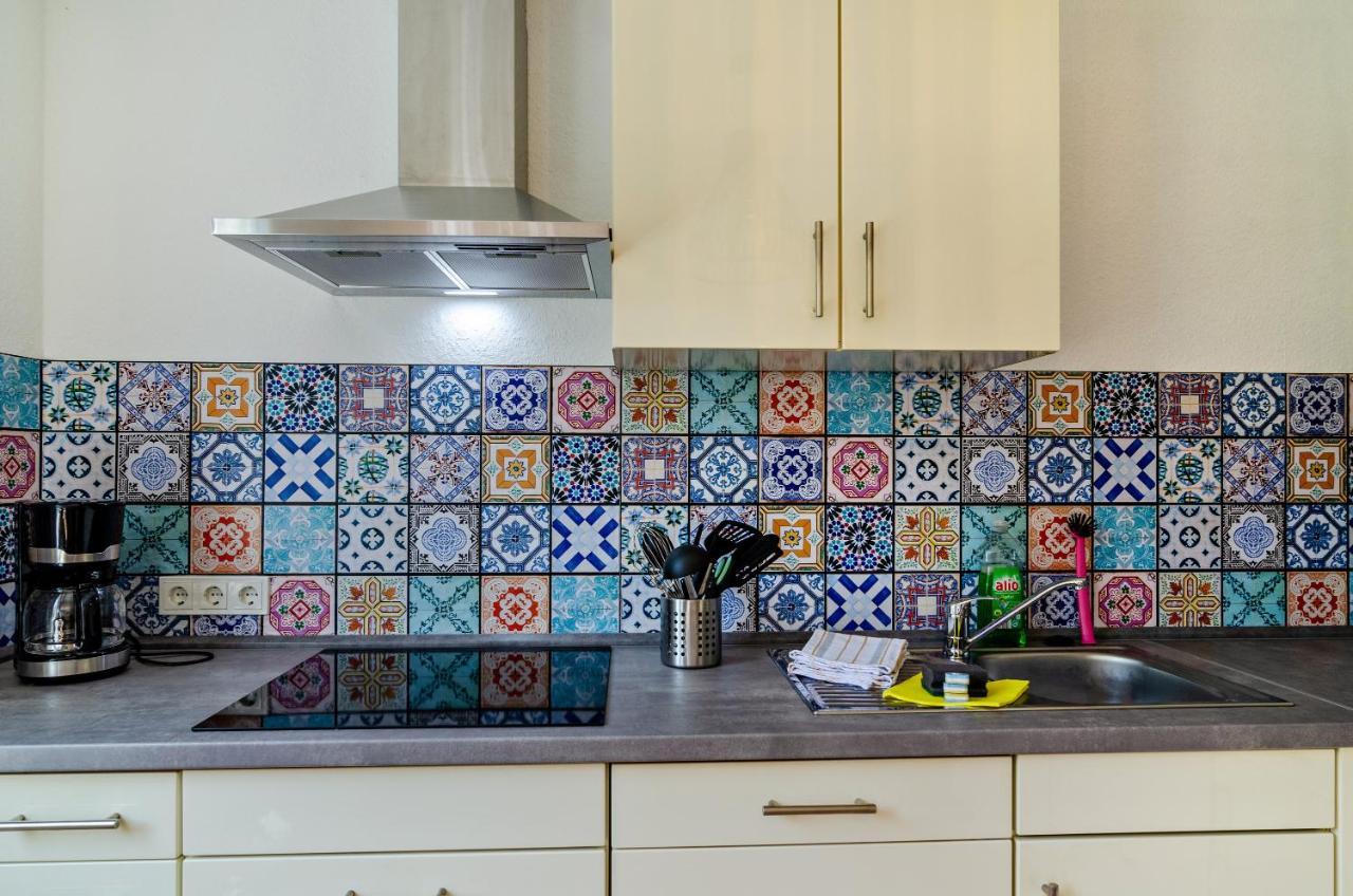Ferienhaus Sonnenschein - Wohnung 1 Norden Bagian luar foto