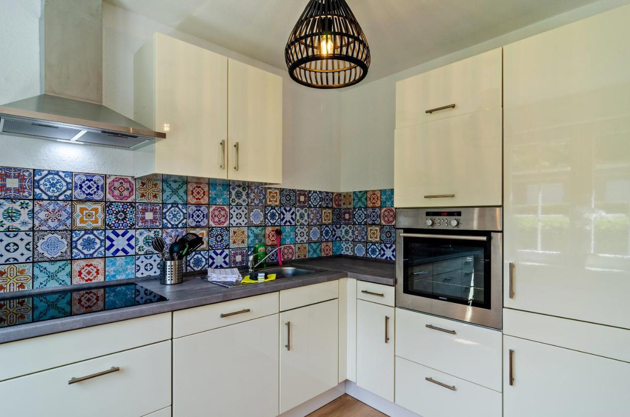 Ferienhaus Sonnenschein - Wohnung 1 Norden Bagian luar foto
