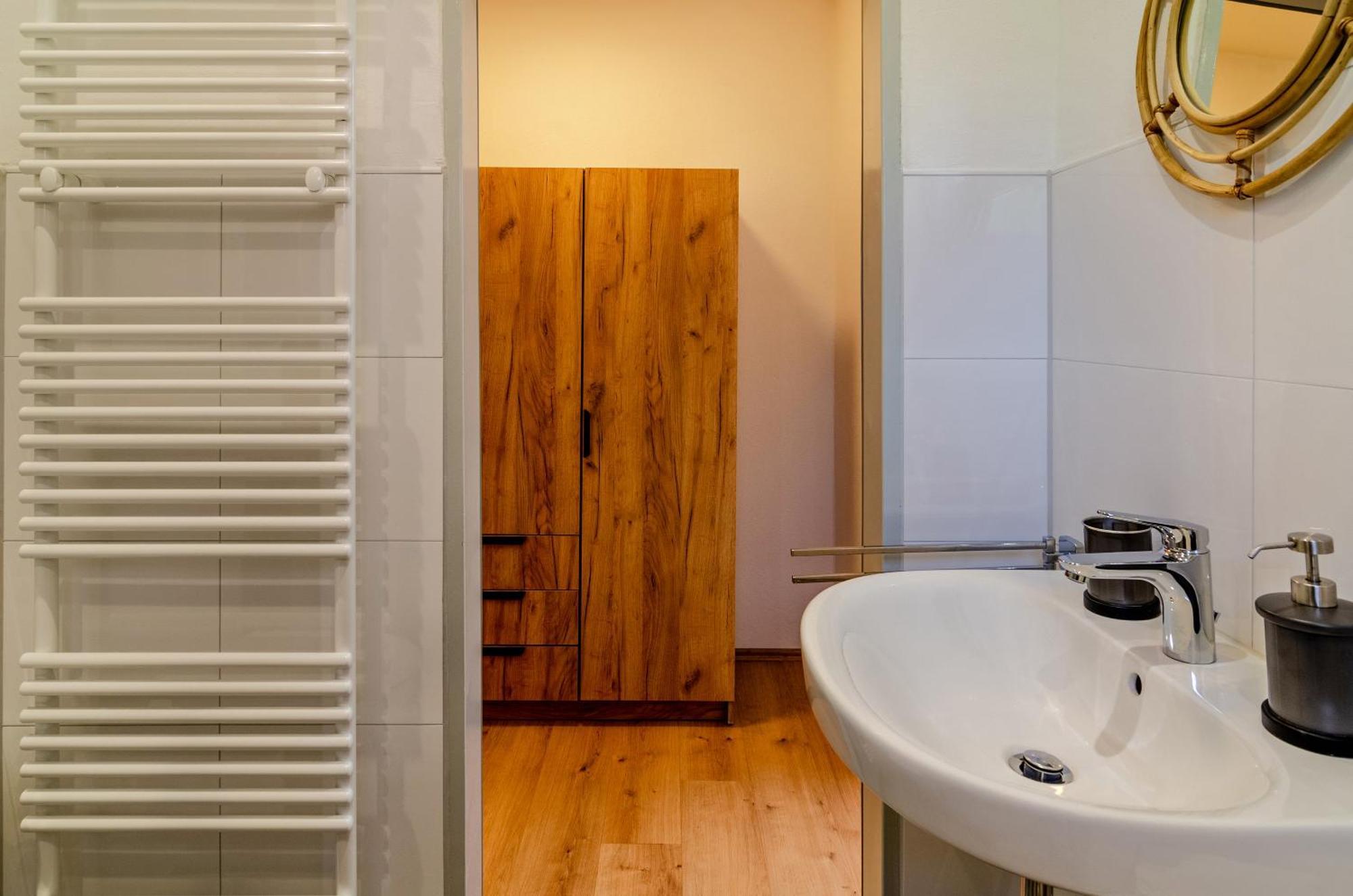 Ferienhaus Sonnenschein - Wohnung 1 Norden Bagian luar foto